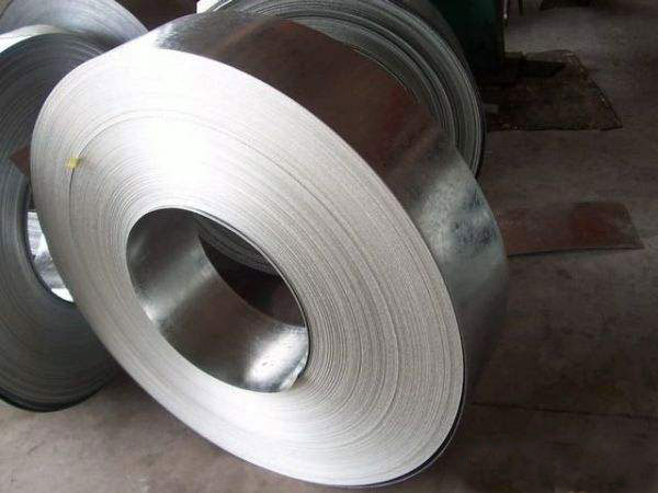 hot-rolled-galvanized-metal-strip